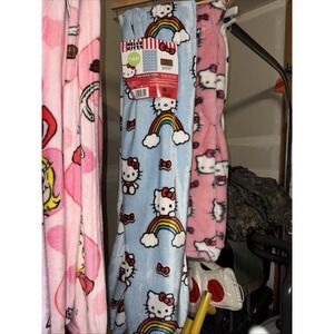 NWT Viral Hello Kitty Rainbow Clouds & Bows Blue Throw Blanket Twin Bedding Warm